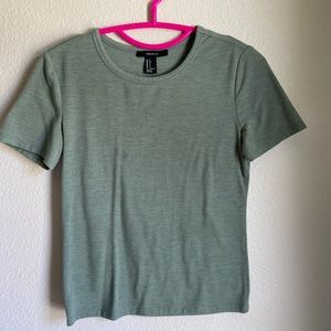 Forever 21 green T-shirt